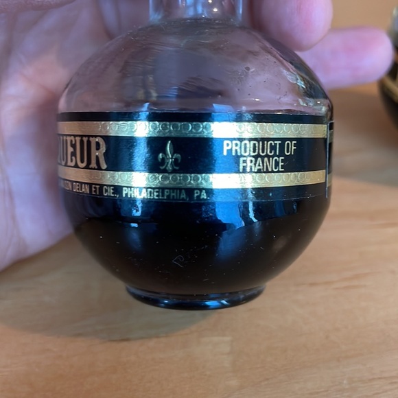 Vintage Chambord Liqoueur Royal Mini Bottles Set of 2 - Picture 10 of 14